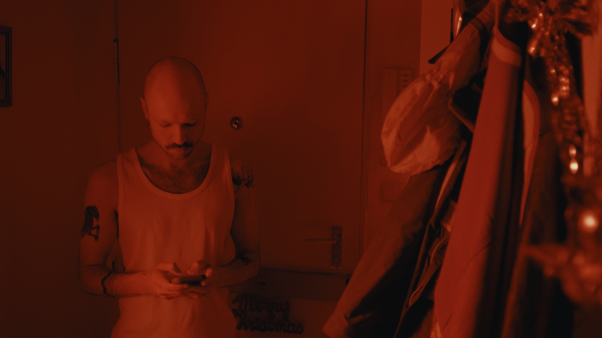 12_25_SilentNight_Color_StillsV02_1.191.2